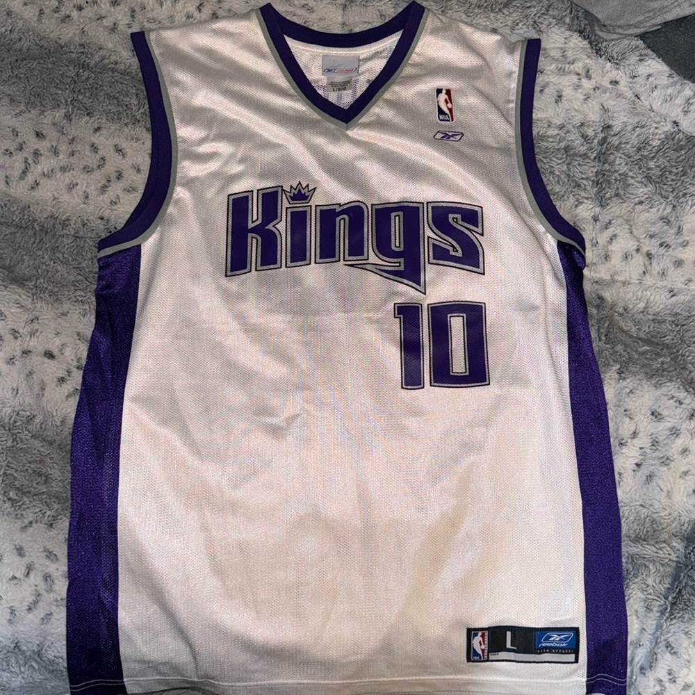 Men’s Or Women’s 2000s Vintage Sacramento Kings Mike Bibby #10 Jersey. Brand new